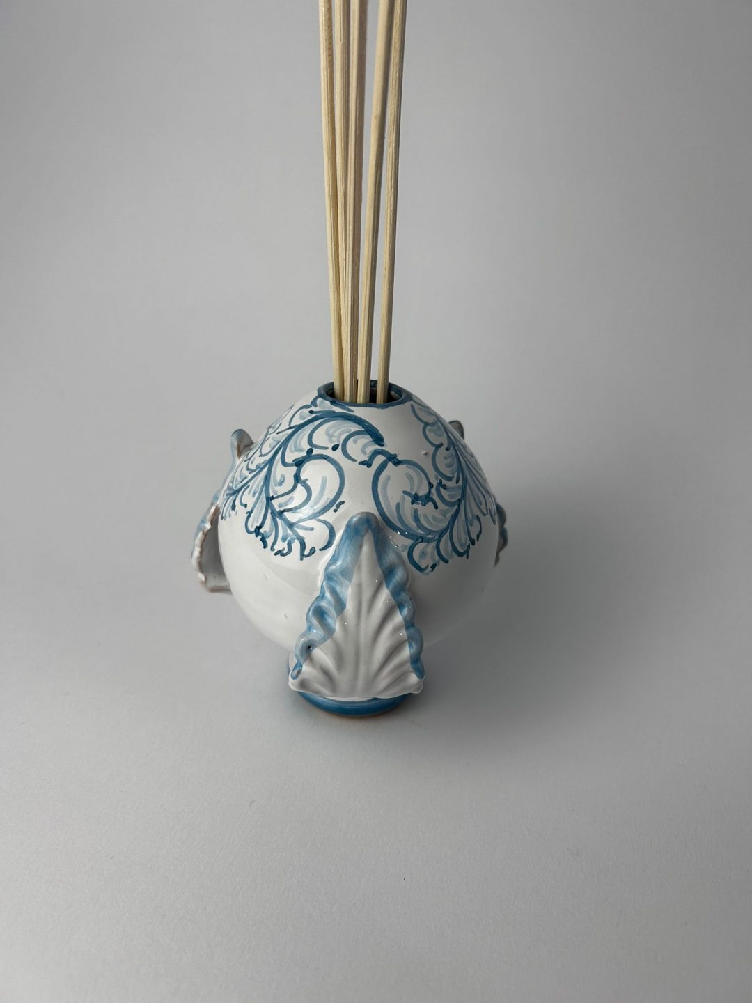 PUMO DIFFUSORE DIPINTO A MANO CELESTE - immagine 3